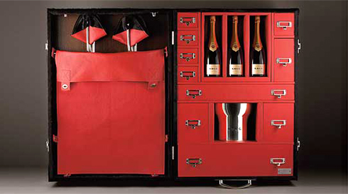 The Worlds most luxurious Picnic Trunk